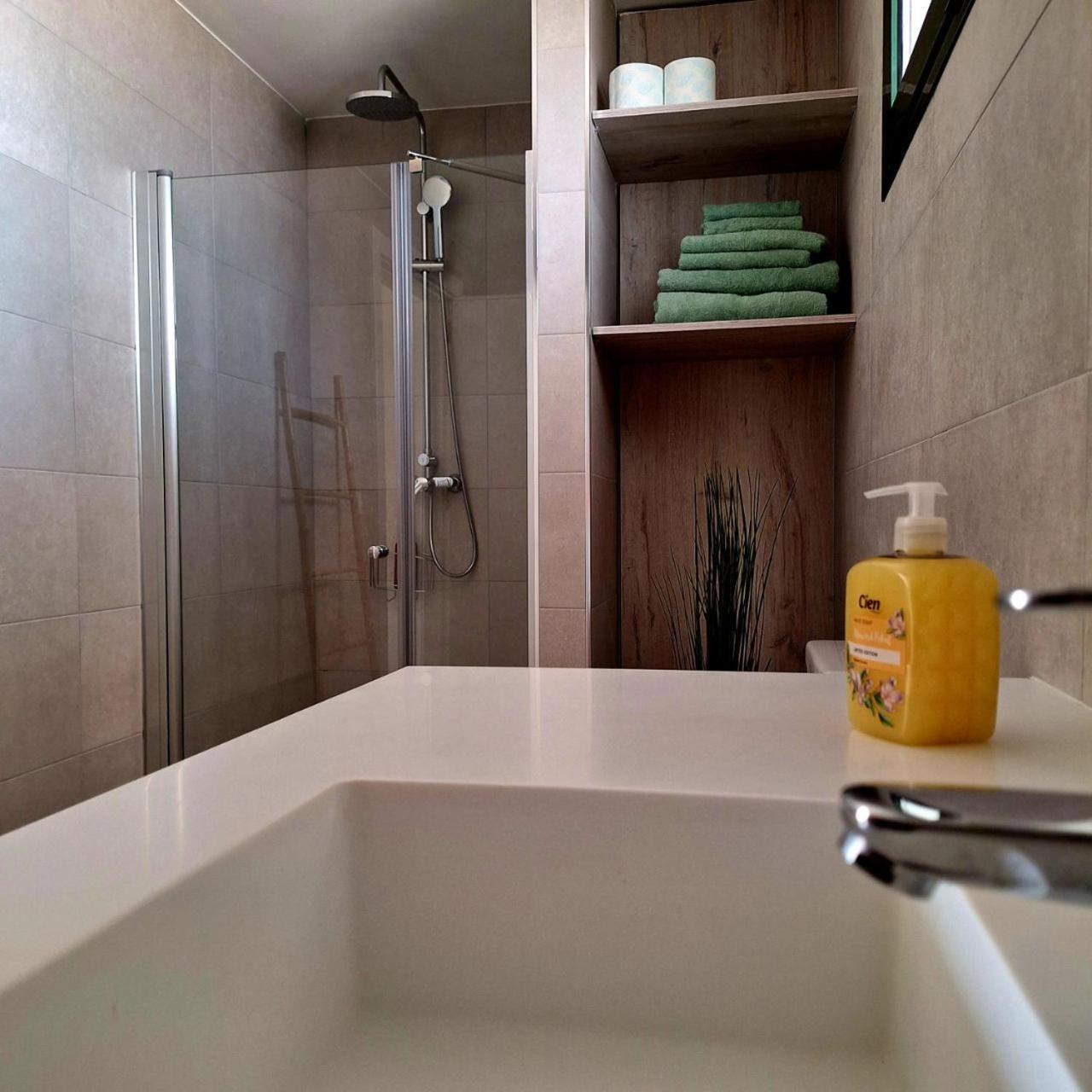 Apartamento Club Valena, Puerto Del Carmen, Lanzarote Tías Kültér fotó